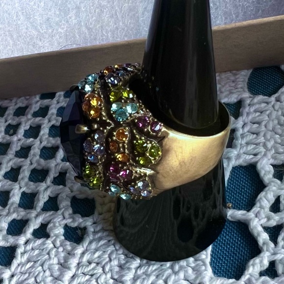 Heidi Daus Vintage Excellent Condition Swarovski Crystals size 9 ring - Picture 12 of 15